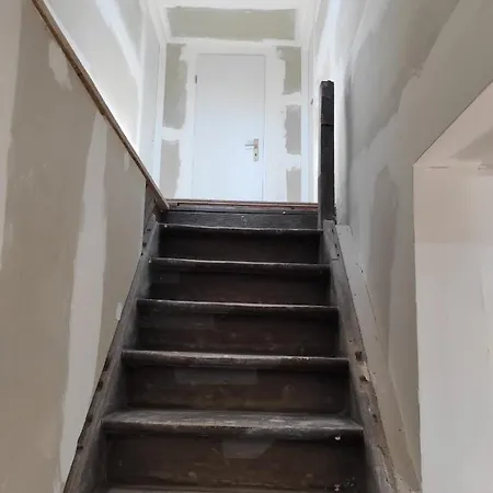 Apartment Mini Im Dachgeschoss