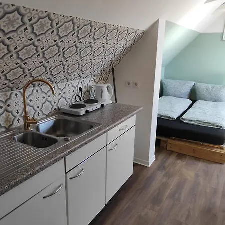 Apartment Mini Im Dachgeschoss *