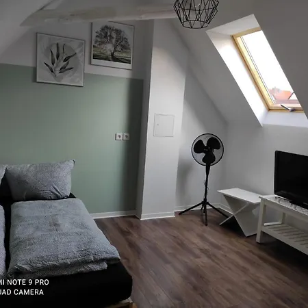Apartment Mini Im Dachgeschoss