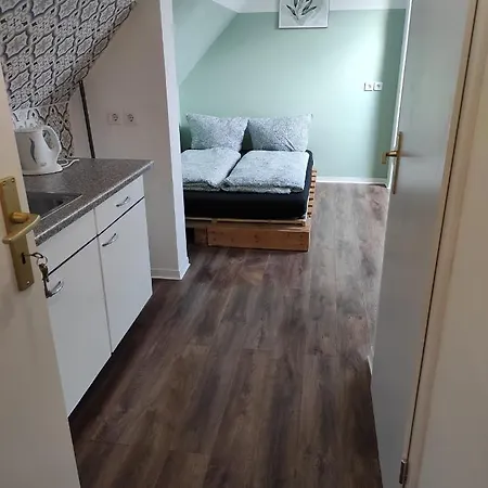 Mini Im Dachgeschoss Apartment